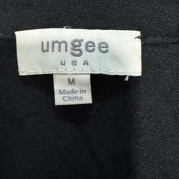 EUC Umgee Tiered Black Mini Dress with Textured Sleeves Size Medium - Picture 6 of 6